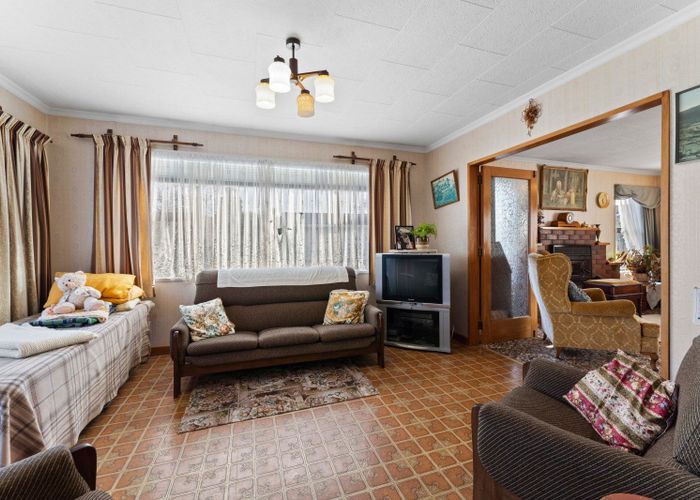  at 43 Oriwa Crescent, Otaki