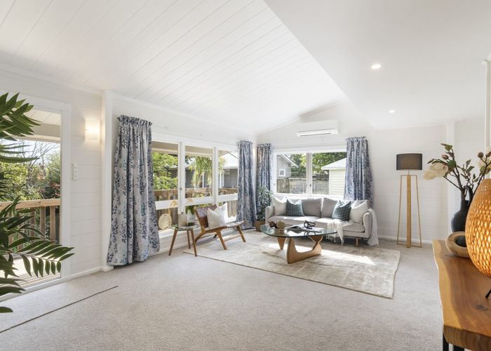  at 2/40 Salisbury Road, Birkdale, Auckland