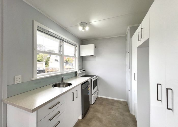  at 11A Oswald Crescent, Paparangi, Wellington