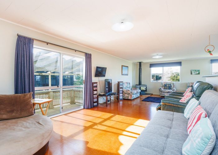  at 24 Te Kiri Street, Himatangi, Manawatu, Manawatu / Whanganui