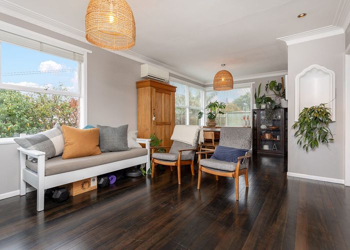  at 8 Currie Ave, Hillsborough, Auckland City, Auckland