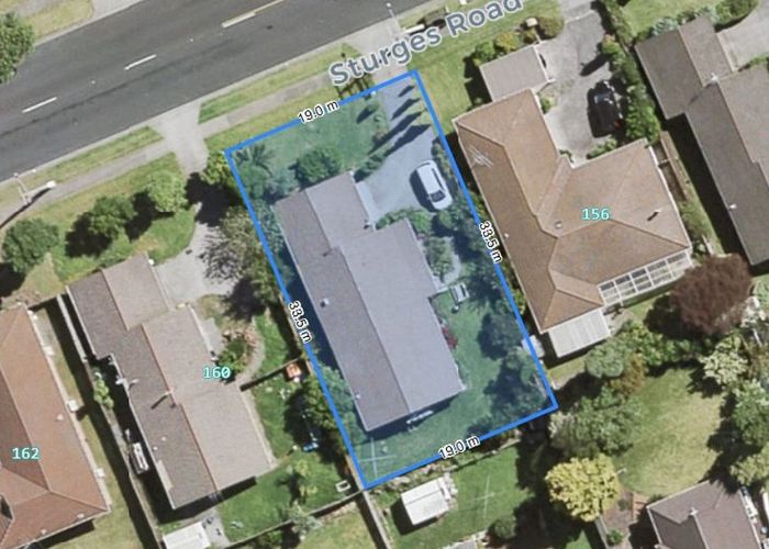  at 158 Sturges Road, Henderson, Auckland
