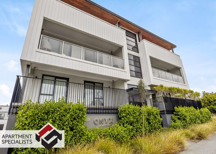  at 987 Mt Eden Road, Three Kings, Auckland City, Auckland