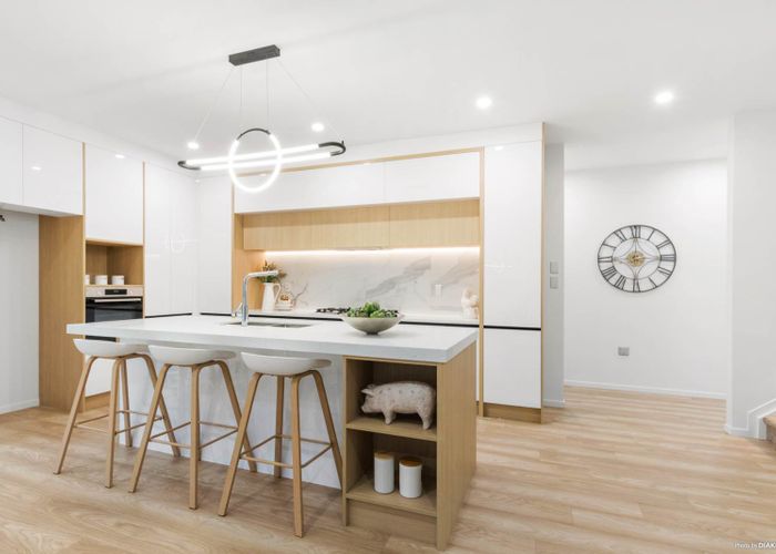  at 43 Hing Street, Flat Bush, Auckland