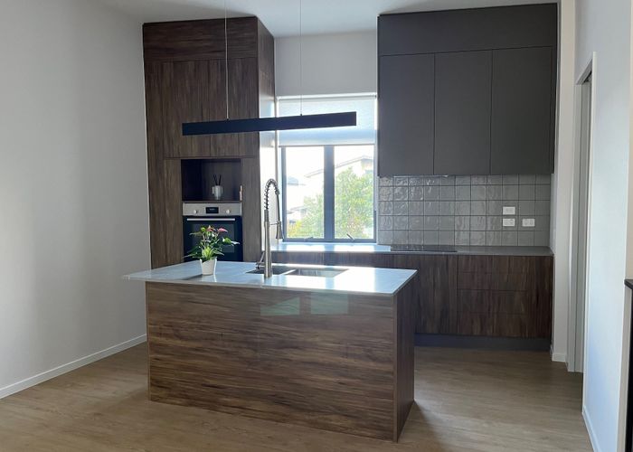 For rent 51 Bearing Parade, Long Bay, North Shore City, Auckland