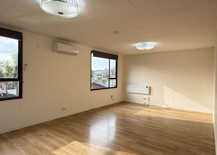  at 39A Caribbean Drive, Unsworth Heights, North Shore City, Auckland