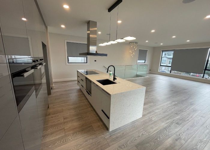  at 8 Cavalli Road, Long Bay, North Shore City, Auckland