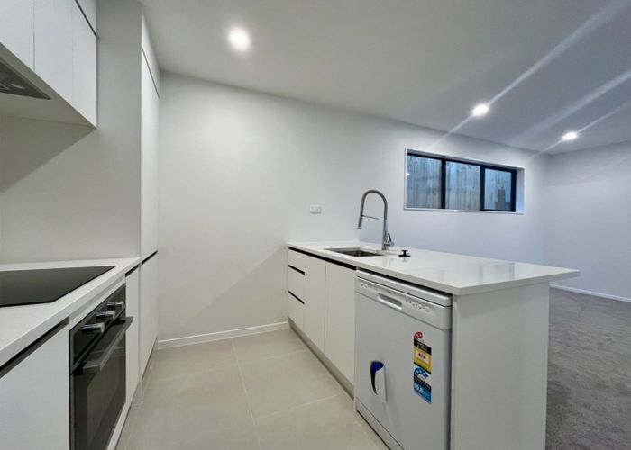  at 8 Elegant Lane, Ranui, Waitakere City, Auckland