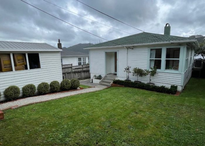  at 7  Montgomery Avenue, Karori, Wellington, Wellington