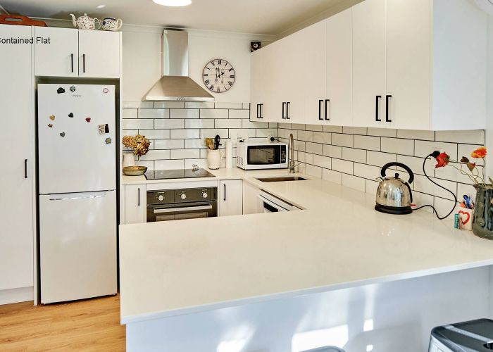  at 16 Hudson Street, Island Bay, Wellington