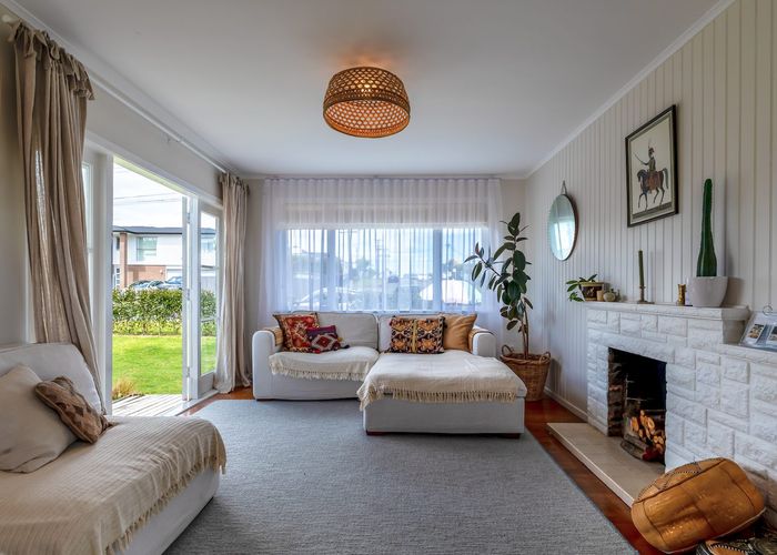  at 79 Farquhar Rd, Glendene, Waitakere City, Auckland