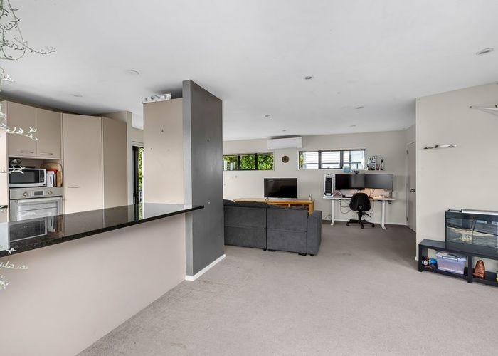  at 278C Glamorgan Drive, Northcross, Auckland