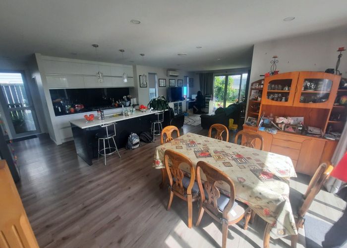  at 31 Pickaberry Avenue, Karaka, Papakura