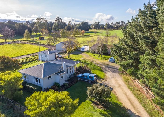  at 64 Chester Road, Clareville, Carterton