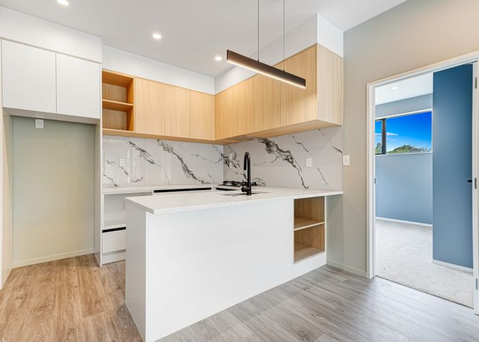  at 2 Kama Place, Sunnynook, North Shore City, Auckland