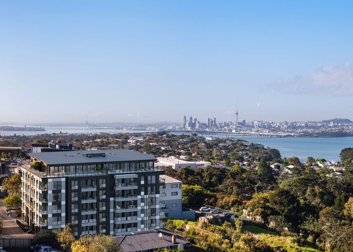  at 82 Mokoia Road, Birkenhead, North Shore City, Auckland