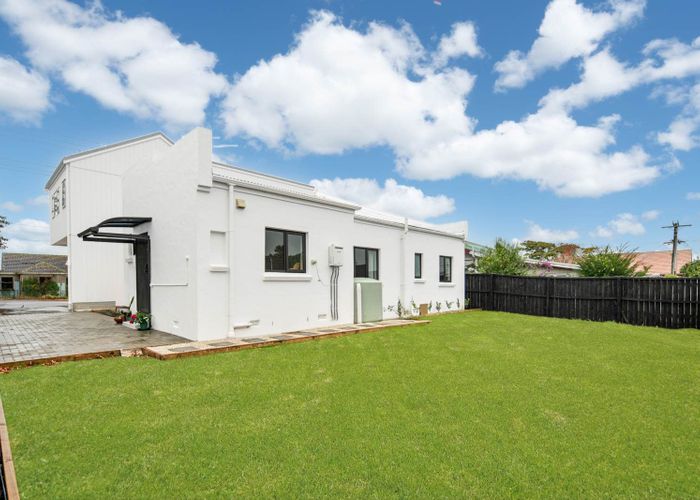  at 32 Rimu Street, New Lynn, Waitakere City, Auckland