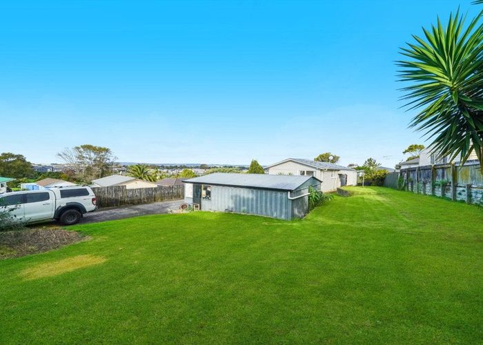  at 6 Valencia Place, Manurewa, Manukau City, Auckland