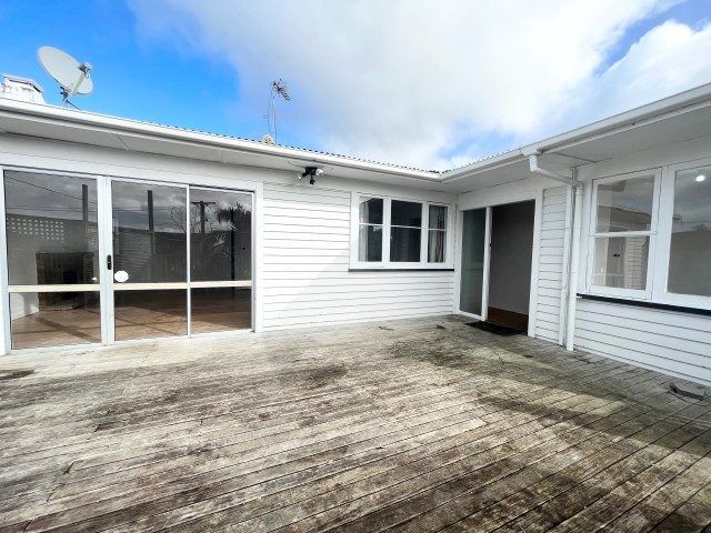  at 5 Kokiri Street, Te Atatu South, Auckland