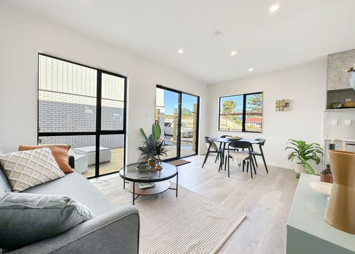  at 23 Fantail Place, Avondale, Auckland