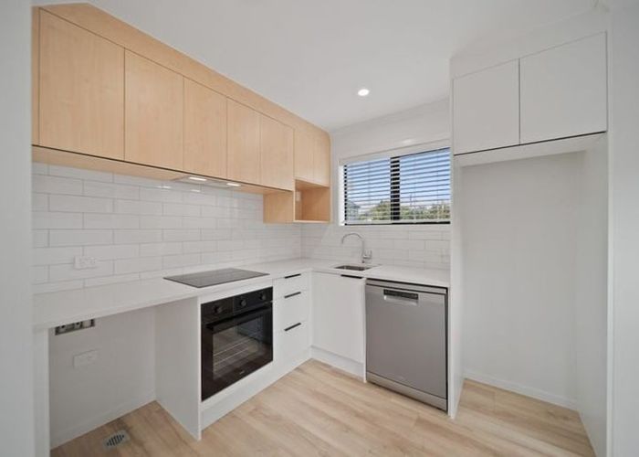  at 13/11-13 Brough Road, Manurewa, Manukau City, Auckland