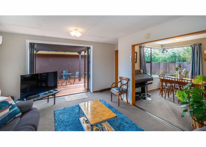  at 2/150 Riverlaw Terrace, Saint Martins, Christchurch