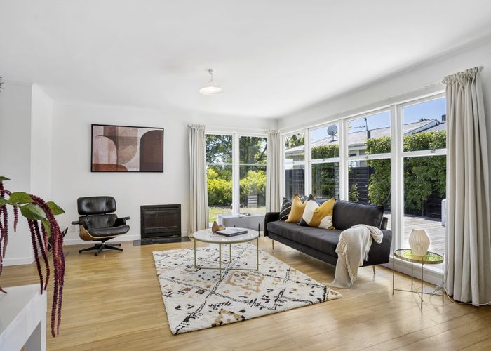 Free property data for 10 Caughey Place, Mount Albert, Auckland homes