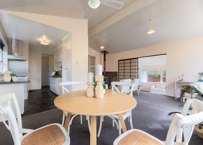  at 13 Hicks Crescent, Waikanae Beach, Kapiti Coast, Wellington