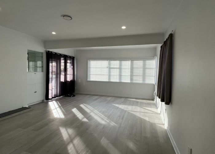  at 61 Duke Street, Mount Roskill, Auckland