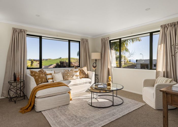  at 302 Ballintoy Park Drive, Welcome Bay, Tauranga