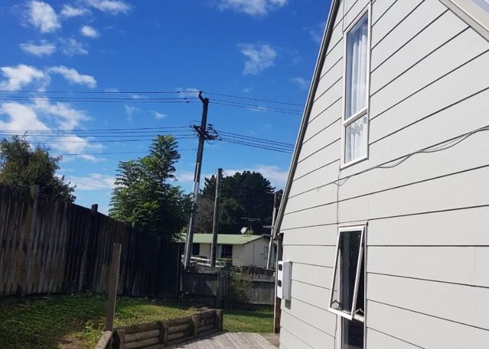  at 4 Pine Avenue, Bader, Hamilton