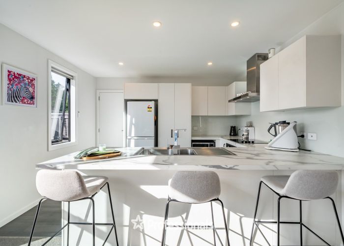  at 393 Stokes Valley Road, Stokes Valley, Lower Hutt, Wellington