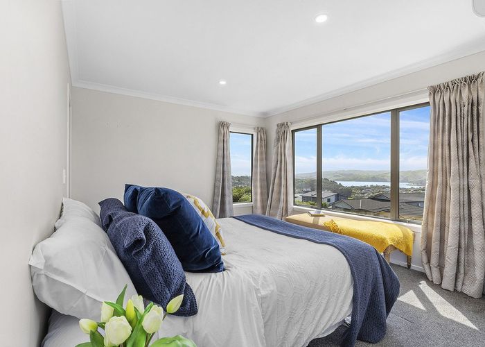  at 84 Endeavour Drive, Whitby, Porirua, Wellington