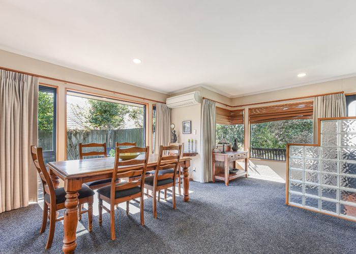  at 32 Rochfort Drive, Richmond