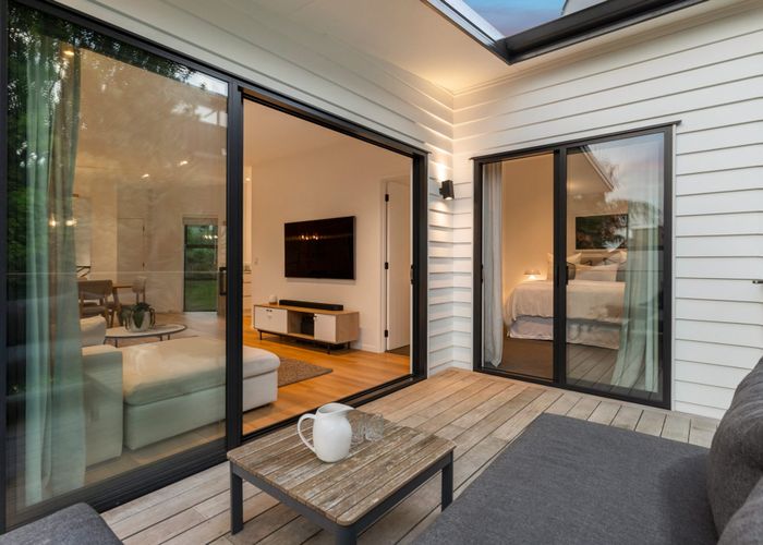  at 10C Marama Street, Castor Bay, North Shore City, Auckland