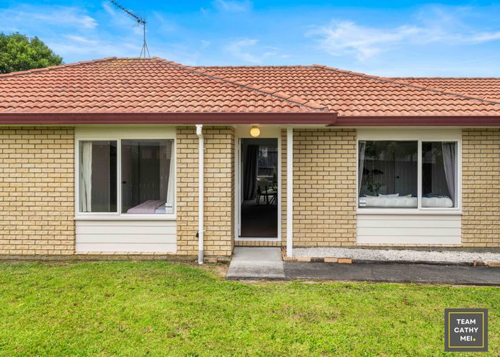  at 15 Bernina Place, Weymouth, Auckland