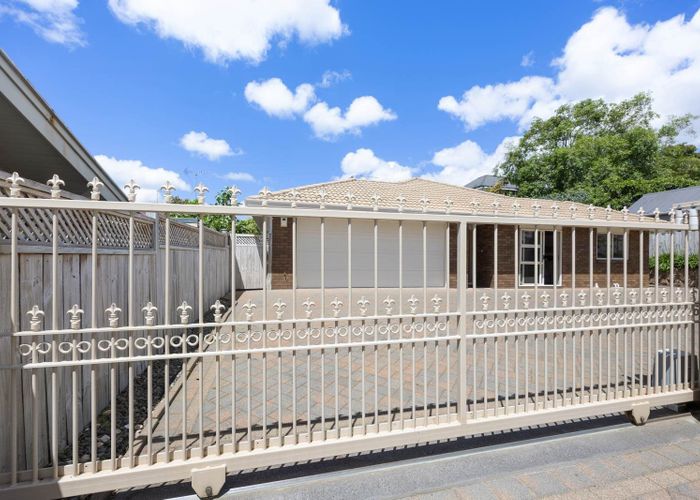  at 6A  Admiral Beatty Avenue, Mount Roskill, Auckland City, Auckland