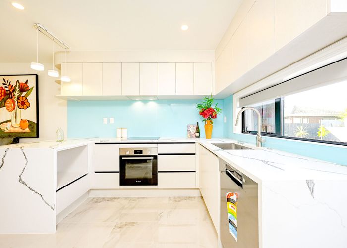  at 6/460 Massey Road, Mangere East, Manukau City, Auckland