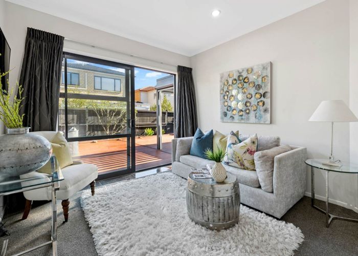  at 44 Arranmore Drive, Flat Bush, Manukau City, Auckland