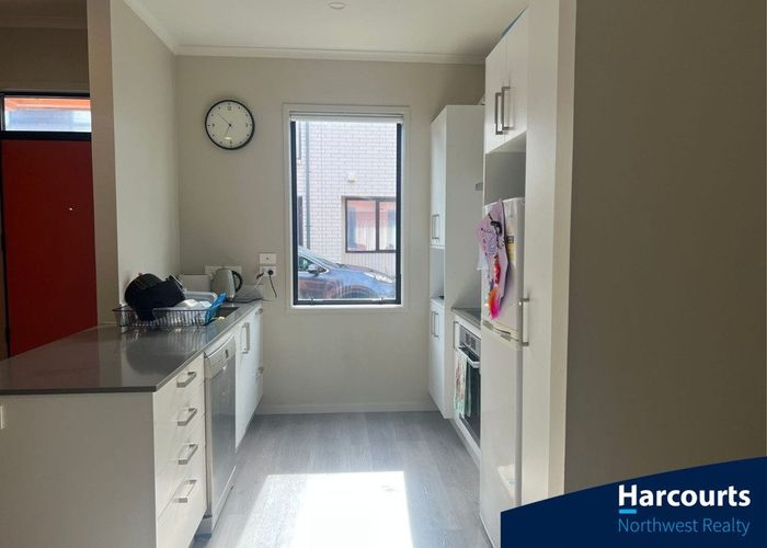  at 4 Kerewhenua Crescent, Hobsonville, Waitakere City, Auckland
