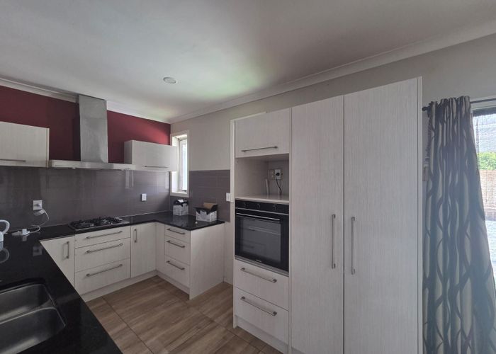  at 2/4 Carlie St., Papatoetoe, Manukau City, Auckland