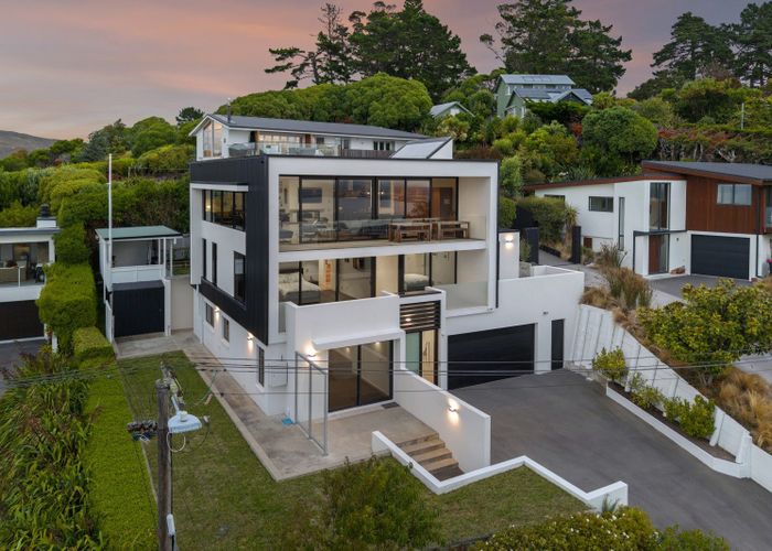  at 27 Panorama Road, Clifton, Christchurch