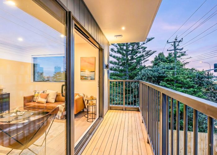  at 10/4052 Great North Road, Glen Eden, Waitakere City, Auckland