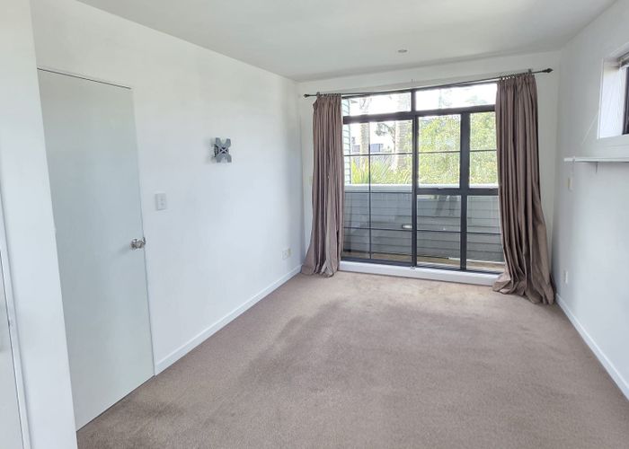  at 34 Saintly Lane, Avondale, Auckland City, Auckland