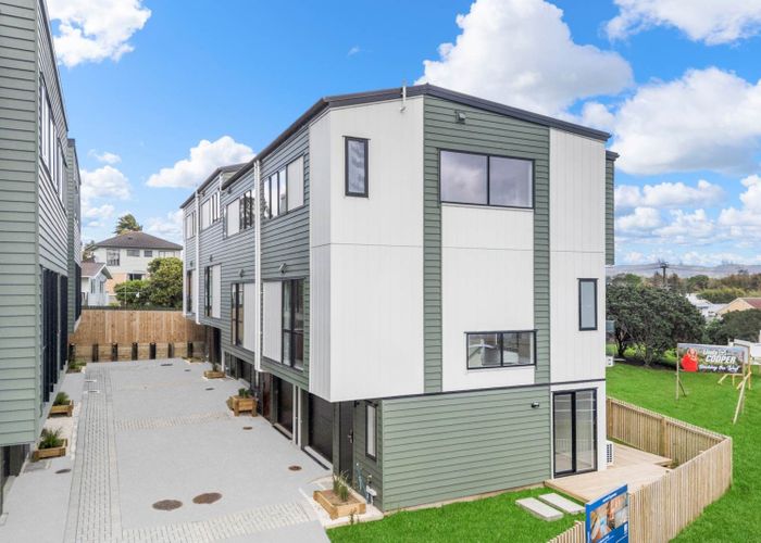  at Lot 4 / 125 Universal Drive, Henderson, Waitakere City, Auckland