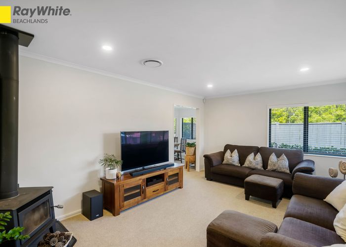  at 17 Fourth View Avenue, Beachlands, Auckland