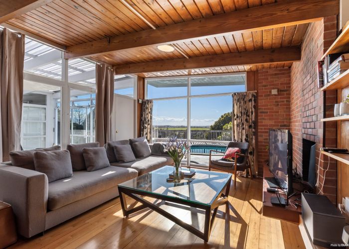  at 156 Bleakhouse Road, Mellons Bay, Manukau City, Auckland