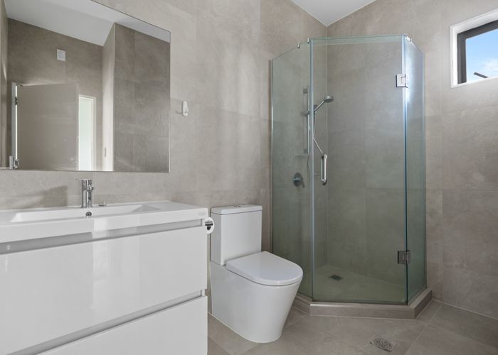  at 2/2 Mahalo Avenue, Wiri, Manukau City, Auckland