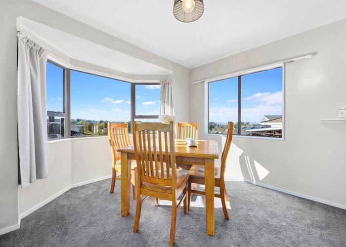  at 1/21 White Heron Drive, Massey, Waitakere City, Auckland