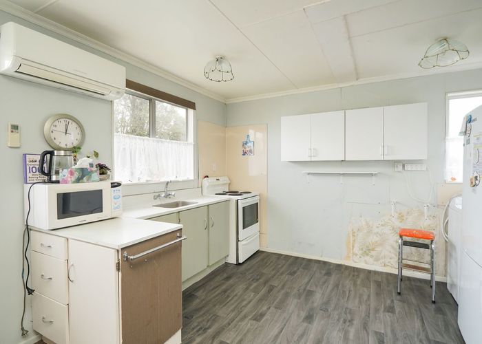  at 2/168 Balmoral Drive, Appleby, Invercargill